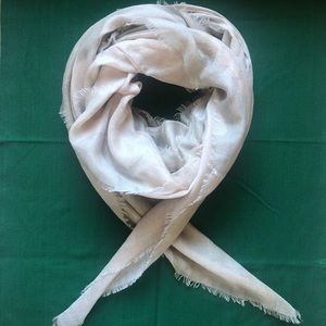 LOVEVOLVEbySunny Scarf